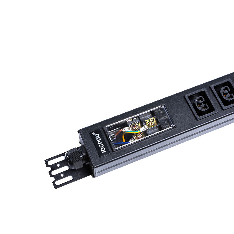 16 Outlets IEC C13 C19 & US Sockets 1.5U Liquid Magnetic Circuit Breaker Vertical TCP/IP smart Rack PDU