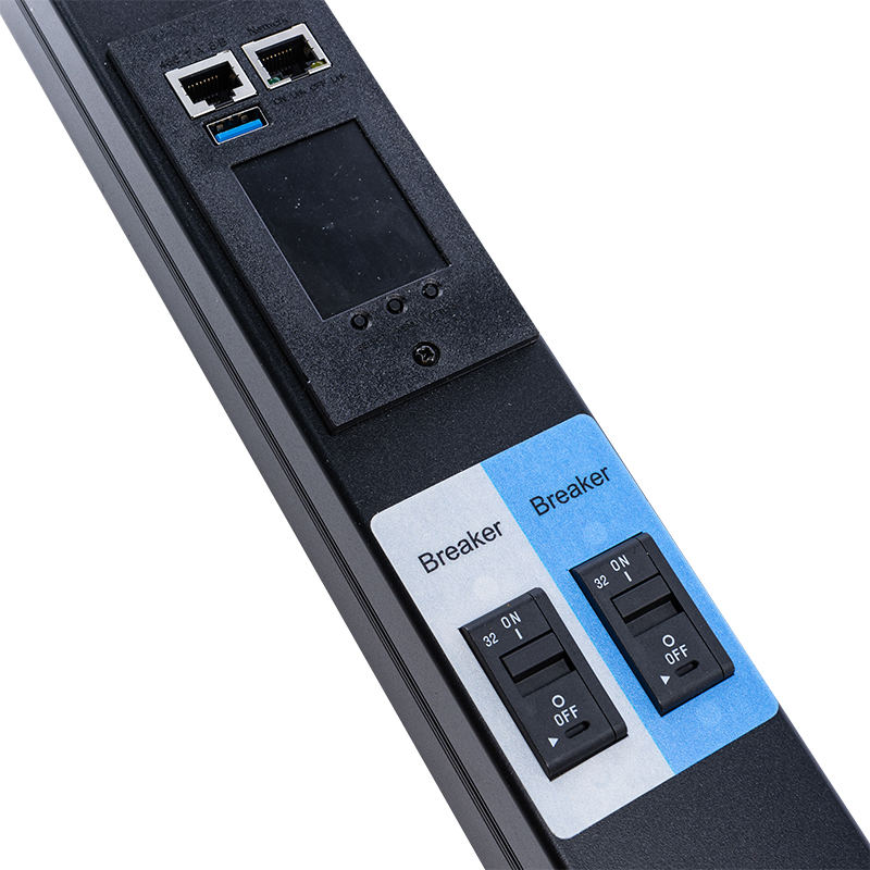 TCP/IP Intelligent Rack PDU 26 Outlets IEC C13 / C19 1.5U Liquid Magnetic Circuit Breaker Vertical