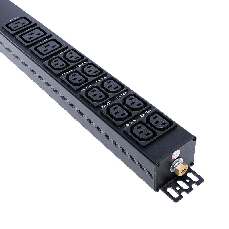 TCP/IP Intelligent Rack PDU 26 Outlets IEC C13 / C19 1.5U Liquid Magnetic Circuit Breaker Vertical