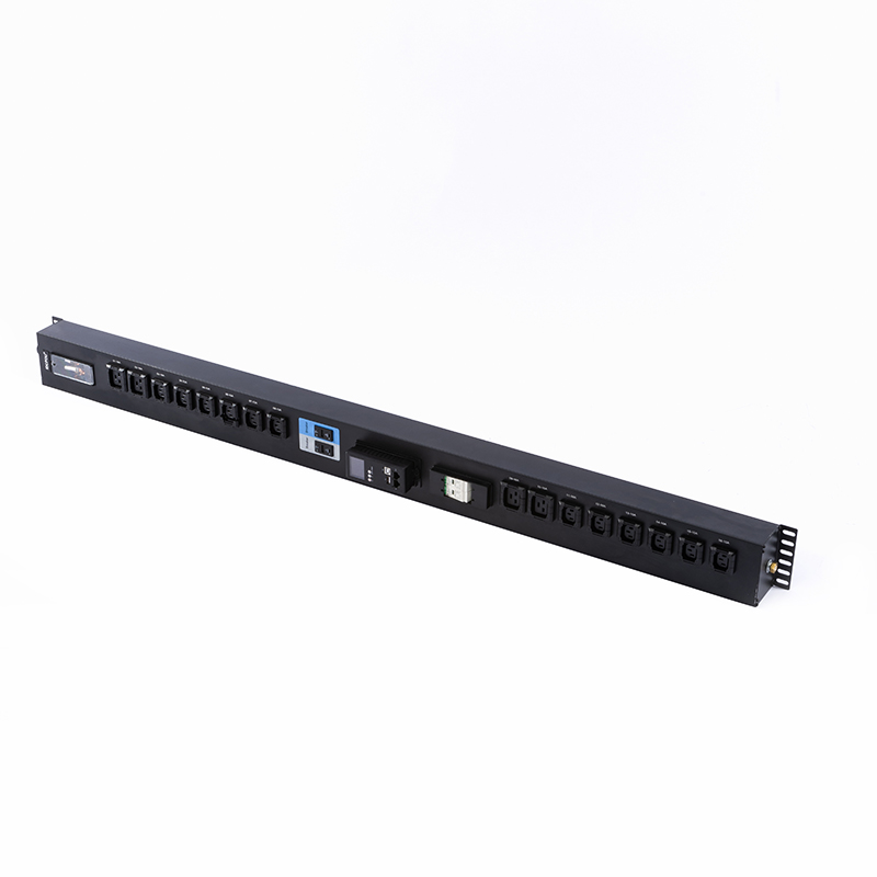 16 decursibus IEC C13 IEC C19 Lockable Socket Fibula ornata 2.5U Hot Swappable Surge Protection Vertical Modbus-RTU RS485 metered Rack PDU