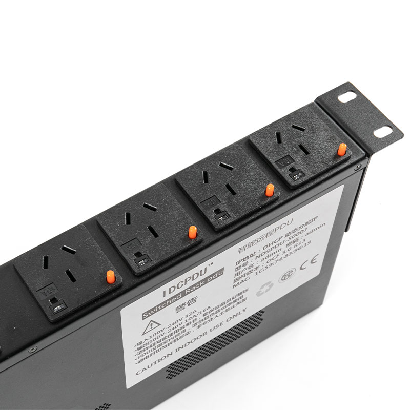 8-Outlet Horizontalis TCP/IP Sensor Breaker eco Smart Rack Pdu 1U